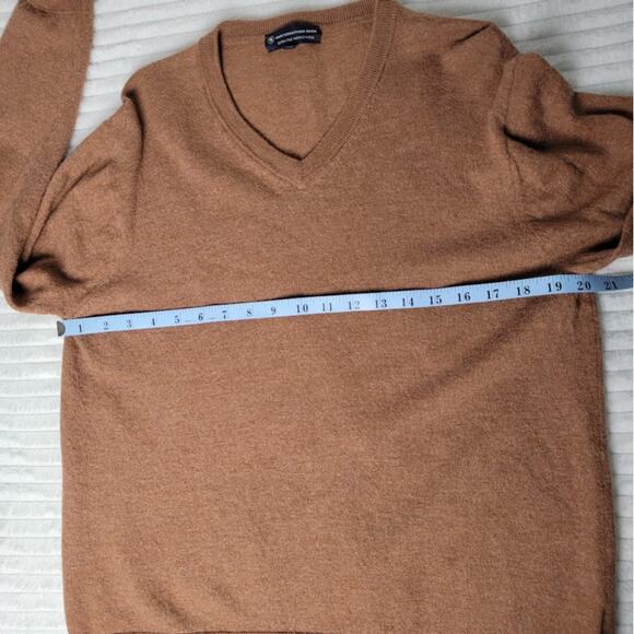 100% Merino Wool Hart Schaffner Marx Men’s XL Sweater Brown V-Neck Pullover - Picture 3 of 7
